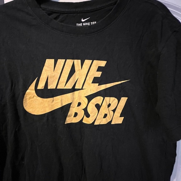 Nike Baseball T-Shirt - Medium - Picture 2 of 4